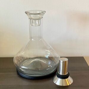 Rabbit Wine Decanter & Aerator With Base